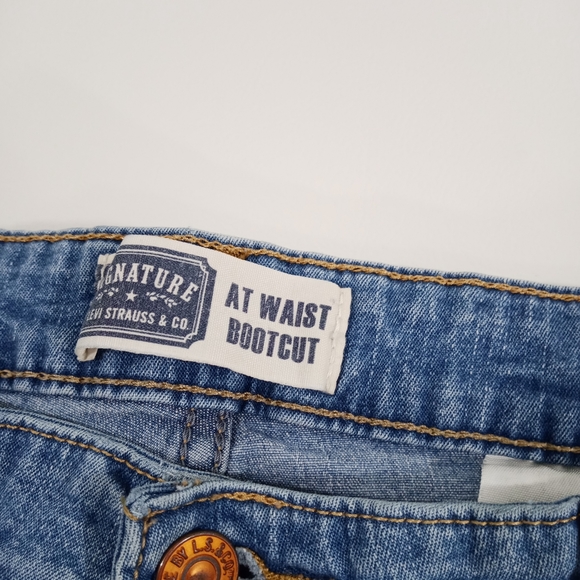 Levi's at waist boot cut - Picture 9 of 10